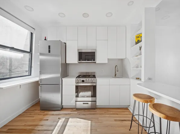 13 Downing Street image 4 of 7