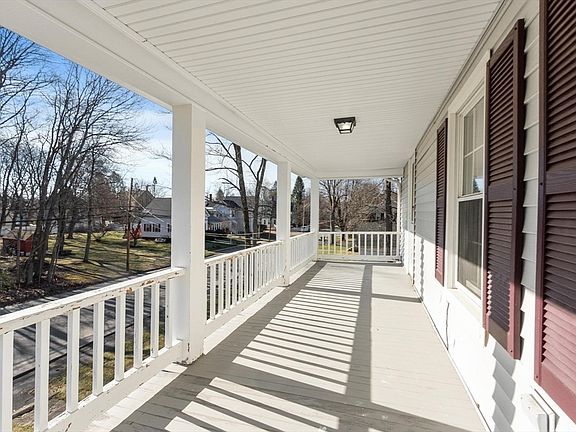5th image of 132-134 Lincoln Ave
