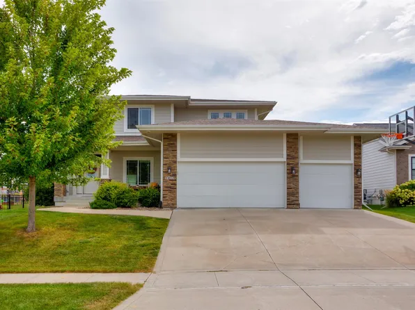 1412 S 92nd St, West Des Moines, IA 50266