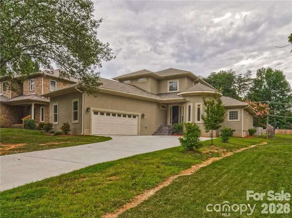 10136 Fairlea Dr, Charlotte, NC 28269