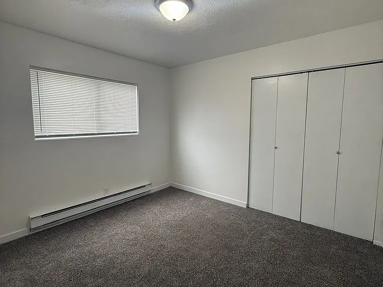 630 Franklin Ave — Photo 13