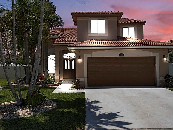 5th image of 17833 NW 20th St