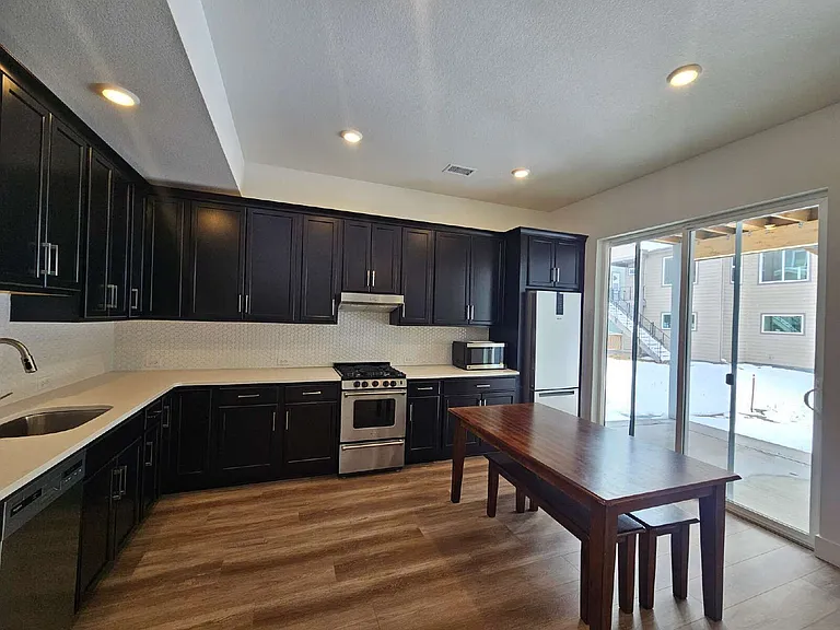 12065 Amplify Cir — Photo 4