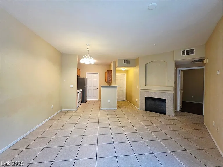 7123 S Durango Dr #111 — Photo 8