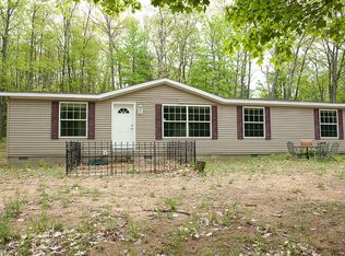 8589 E Hillview Trl, Reed City, MI 49677