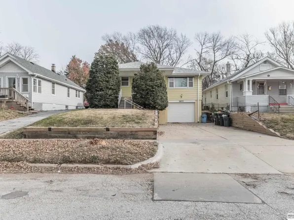 6033 S 39th St, Omaha, NE 68107