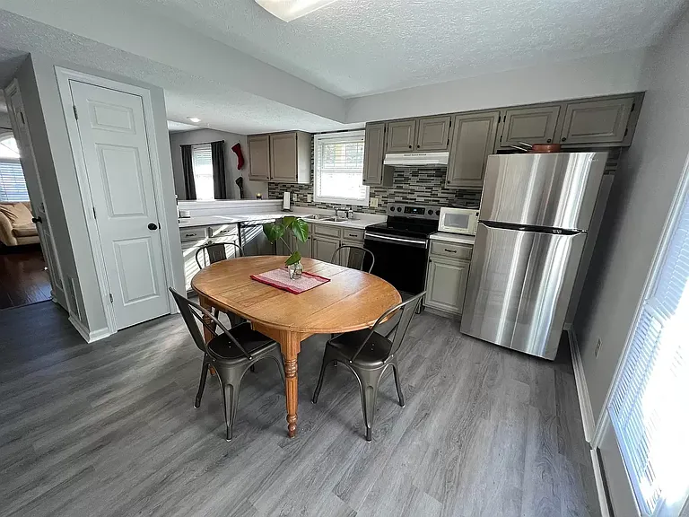 626 E Sherwood Hills Dr — Photo 4