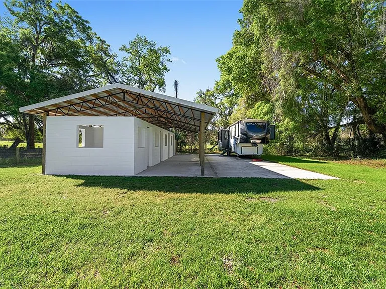 13869 S Highway 475 — Photo 8