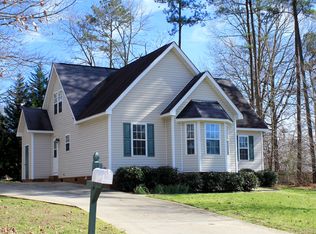 217 Adelaide Rd, Holly Springs, NC 27540