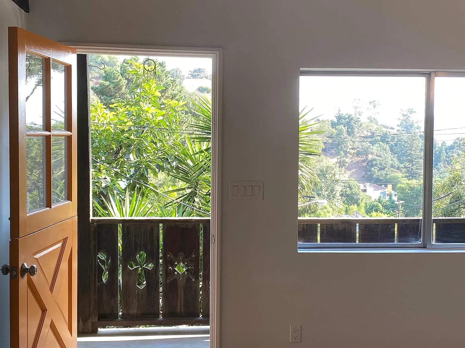 2 bed, 1.5 bath, 1200 sqft, $5,250 — Photo 2
