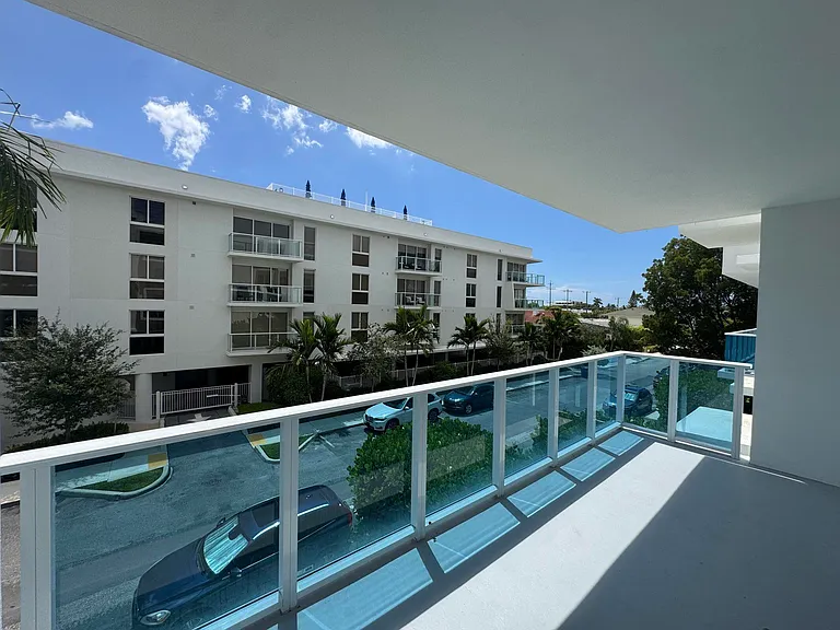 1 S Palmway #204 — Photo 14
