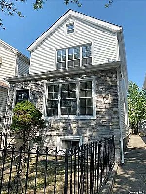 1st image of 2617 92nd St