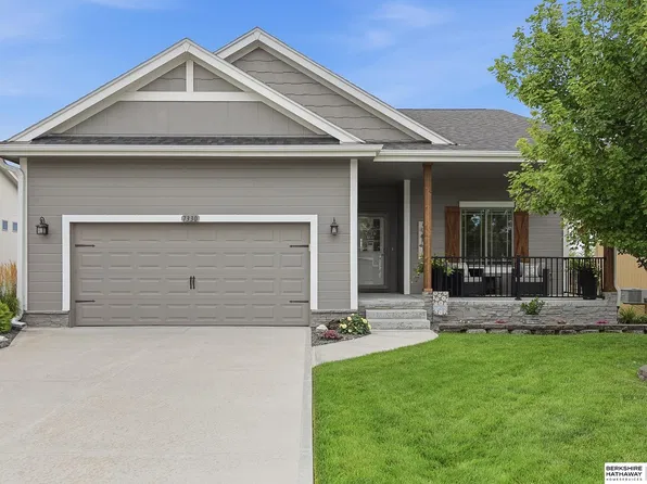 7330 N 167th Ave, Bennington, NE 68007