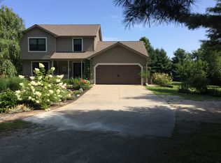 5018 E McKenna Rd, Warsaw, IN 46582