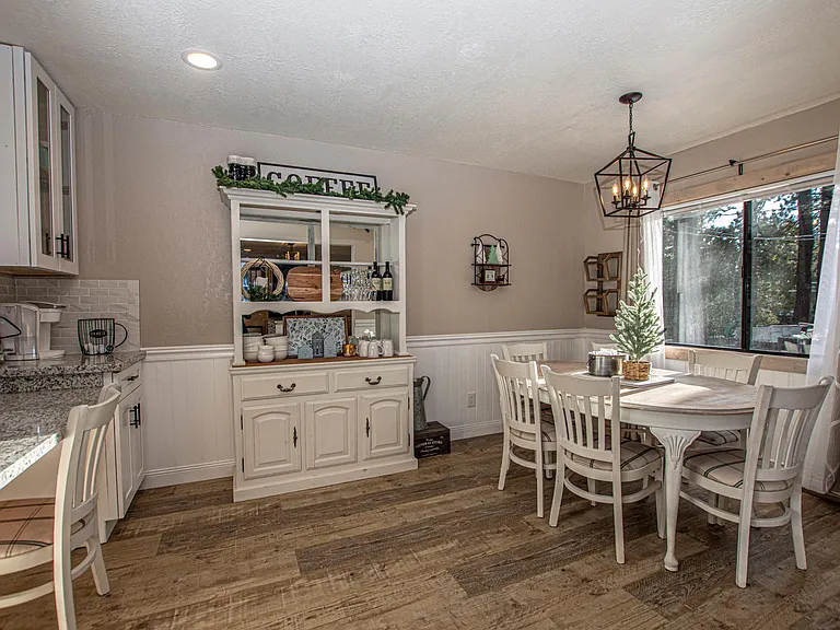 7056 W Lake Blvd — Photo 4