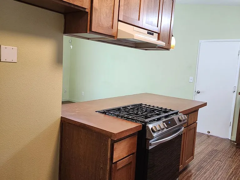 1712 Applegate Dr — Photo 7