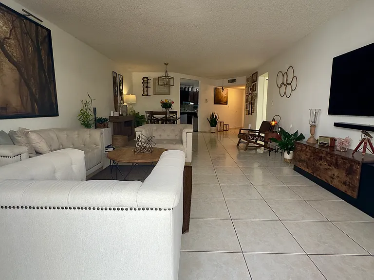 13951 Kendale Lakes Cir #807 — Photo 5