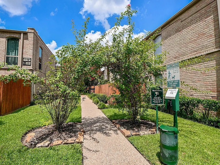 4635 Wild Indigo St #498 — Photo 38