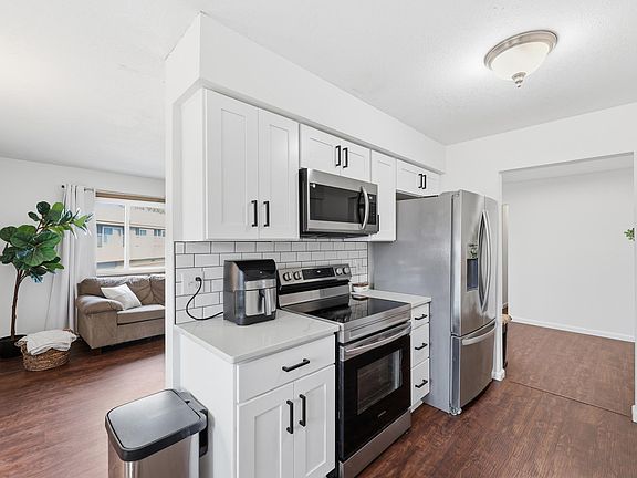 5th image of 12827 Chisholm St NE