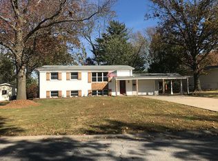 210 Linda Ln, Wentzville, MO 63385