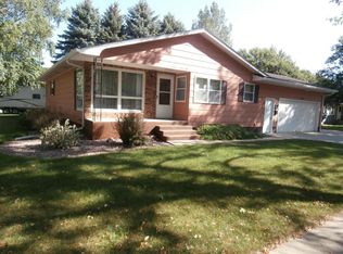1646 Lawnridge Ave SE, Huron, SD 57350