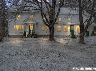 824 Prospect Ave, Rumford, ME 04276