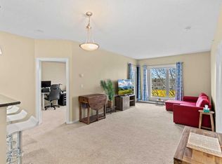 604 E Lake Blvd NE #1404, Airdrie, AB T4A0G6