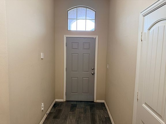 2nd image of 6713 Hall Of Fame Blvd