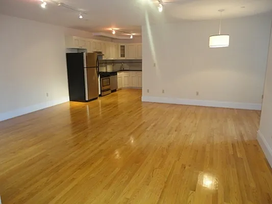 Rented by Urban Realty NYC | media 38