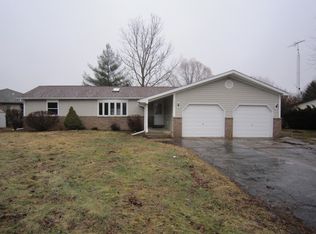 6221 373rd Ave, Burlington, WI 53105