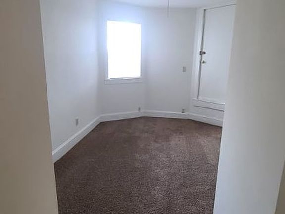 5th image of 207-11 W 7th St #214-02