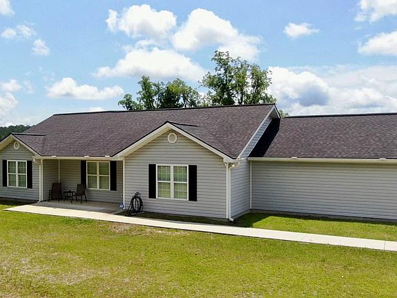 3rd image of 5702 Meadow Wood Dr