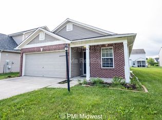 19496 Prairie Crossing Dr, Noblesville, IN 46062