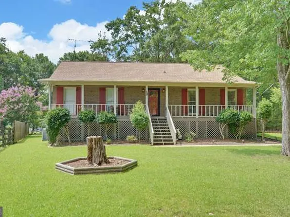 246 Harvey Ln, Lavonia, GA 30553