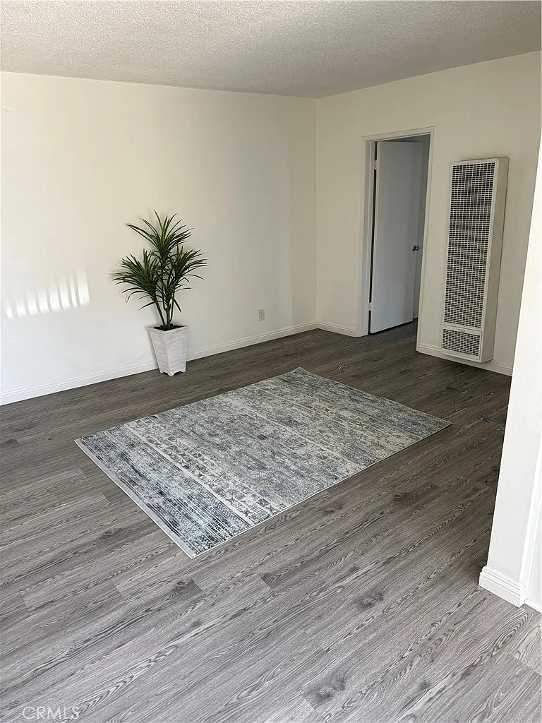1 bed, 850 sqft, $2,150 — Photo 3