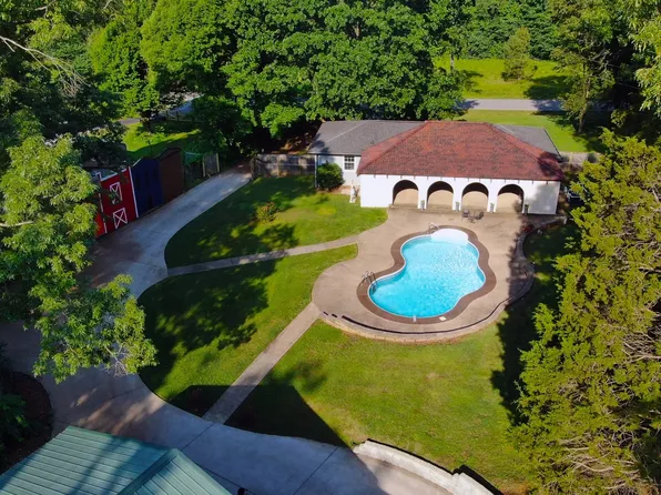 4537 Louise Creek Rd, Cunningham, TN 37052