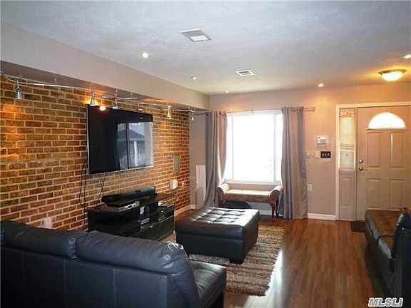 5th image of 323 Beach 39 St #39