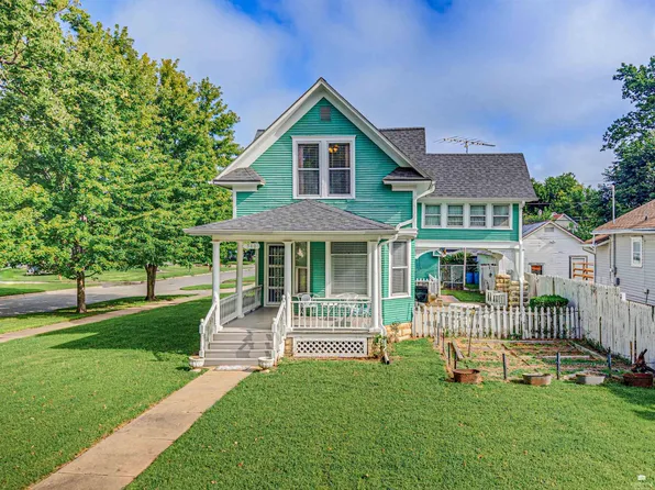 340 W 4th St, Junction City, KS 66441