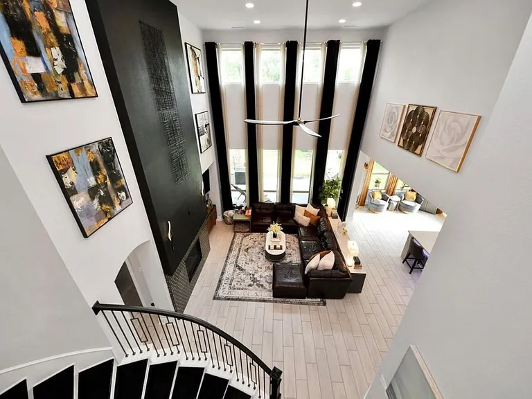 8826 Forest Side Dr — Photo 20