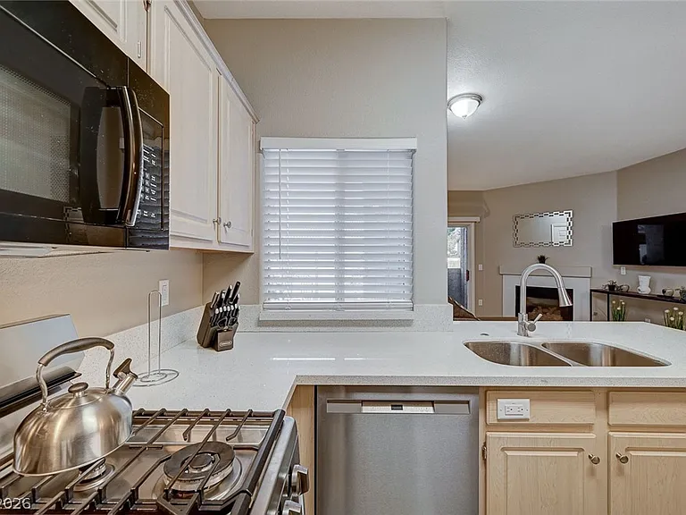 855 N Stephanie St #1013 — Photo 8