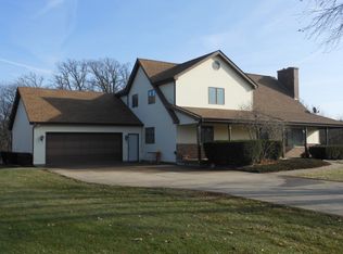 4392 E 2940th Rd, Sheridan, IL 60551