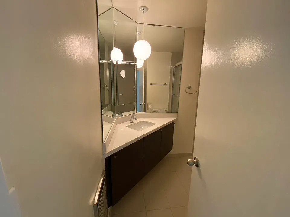 10655 Wilshire Blvd #301