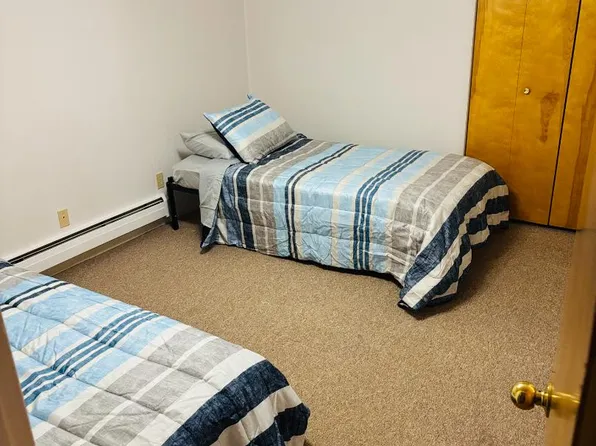 401 Us Highway 189 APT 5, Diamondville, WY 83116