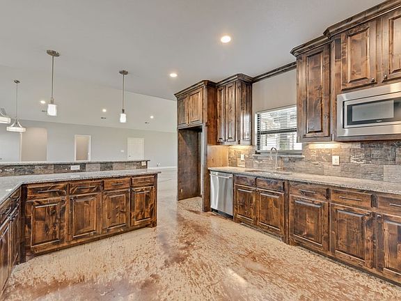 4th image of 461 Pearson Ranch Rd