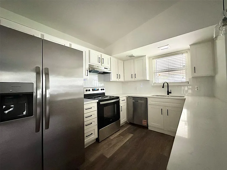 4933 Curzon Ave — Photo 3