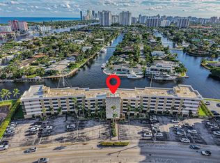 301 Golden Isles Dr APT 403, Hallandale, FL 33009