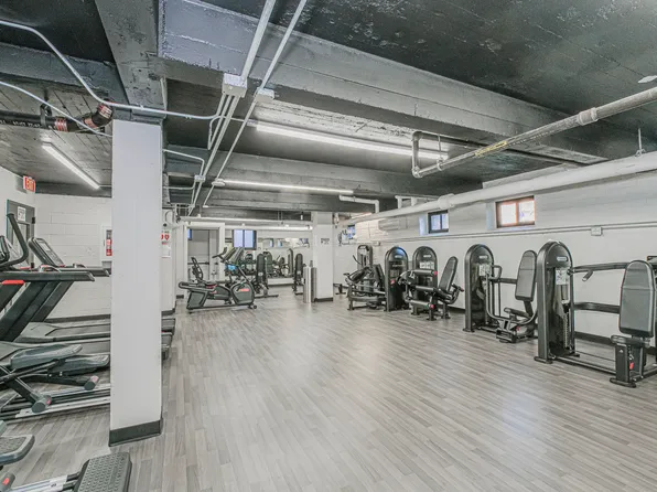 2140 Knapp Street image 20 of 21