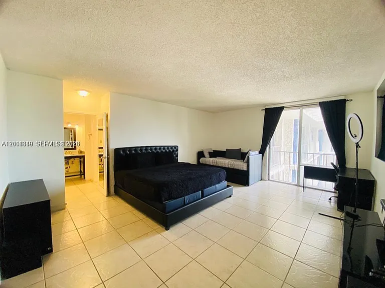 800 West Ave #905 — Photo 9