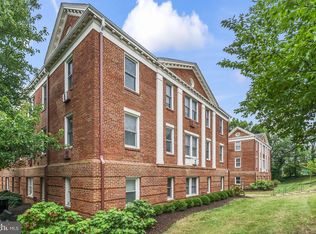 922 S Washington St APT 307, Alexandria, VA 22314