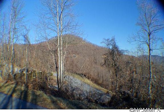3rd image of 18 Kalmia Dr